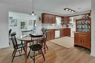 22040 Blue Creek Lodge Rd, Astor, FL 32102 - Photo 9