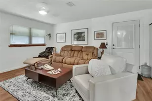 22040 Blue Creek Lodge Rd, Astor, FL 32102 - Photo 7