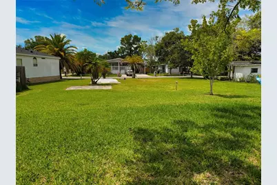 8 Applewood Circle, South Daytona, FL 32119 - Photo 5