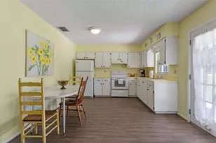 7484 Redbud Ln, Brooksville, FL 34601 - Photo 21