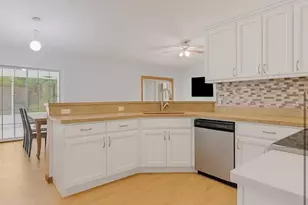 725 W 9th St, Deltona, FL 32725 - Photo 41