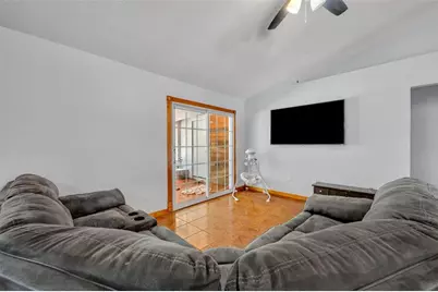 725 W 9th Street, Deltona, FL 32725 - Photo 9