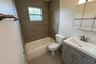 722 65th Ave E, Bradenton, FL 34203 - Photo 15