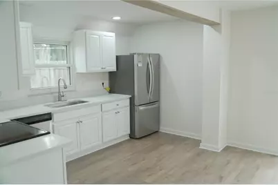 722 65th Avenue E, Bradenton, FL 34203 - Photo 5