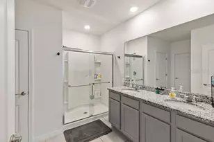 5279 Mayor Dr, Saint Cloud, FL 34771 - Photo 15