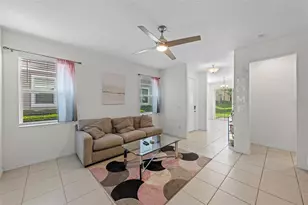 978 E 10th St, Apopka, FL 32703 - Photo 7