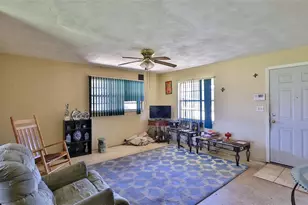 1029 S Gertrude Ct, Daytona Beach, FL 32117 - Photo 3