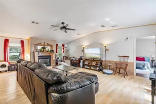 810 Plum-Nearly Ln, Lady Lake, FL 32159 - Photo 3