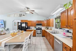 3061 Pinelock Dr, Deland, FL 32724 - Photo 3