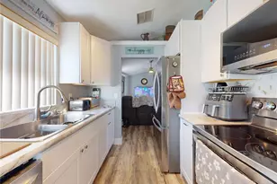 460 Green St, Deland, FL 32720 - Photo 9