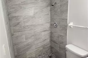 1079 N Gertrude Ct, Daytona Beach, FL 32117 - Photo 5