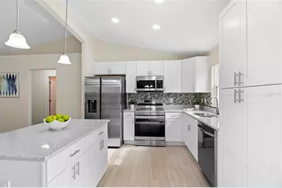 560 Sumner Avenue, Orange City, FL 32763 - Photo 3