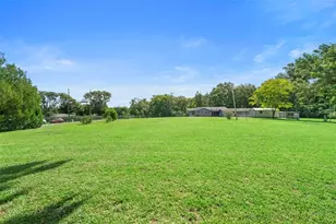 753 Glenwood Rd, Deland, FL 32720 - Photo 3