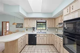 542 Cleo Ln, Deltona, FL 32738 - Photo 11