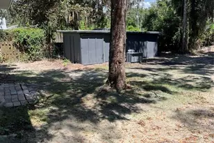 106 S Oakland Ave, San Mateo, FL 32187 - Photo 15