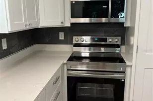 106 S Oakland Ave, San Mateo, FL 32187 - Photo 3