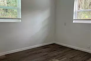 106 S Oakland Ave, San Mateo, FL 32187 - Photo 9