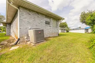 1086 Platinum Ct, Deltona, FL 32725 - Photo 57