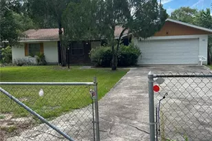 305 Violetwood Rd, Deland, FL 32720 - Photo 13