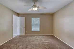 1519 S Silverstone Ct, Orange City, FL 32763 - Photo 9