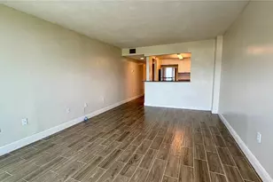 935 N Halifax Ave, Daytona Beach, FL 32118 - Photo 9