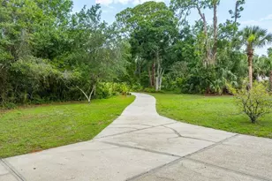 5943 Trailwood Dr, Port Orange, FL 32127 - Photo 17