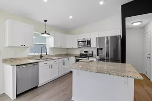 231 Chestnut Ave, Orange City, FL 32763 - Photo 9