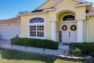 881 Goldcoast Dr, Deltona, FL 32725 - Photo 3