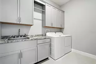 6289 W Fallsgrove Ln, Port Orange, FL 32128 - Photo 9