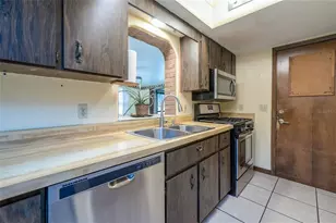 1112 E Beresford Ave, Deland, FL 32724 - Photo 9