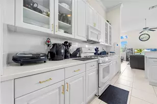 172 NW Magnolia Lakes Blvd, Port Saint Lucie, FL 34952 - Photo 15