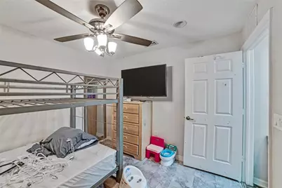 2018 Peaceful Palm Street, Ruskin, FL 33570 - Photo 37