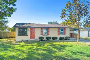 3307 Caldwell St, Deltona, FL 32738 - Photo 3