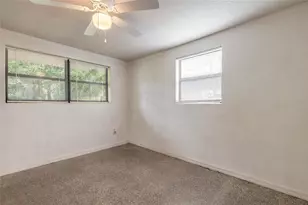 1113 Berkshire Rd, Daytona Beach, FL 32117 - Photo 17