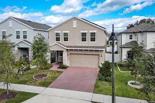 1129 Blue Gdn Dr, Deland, FL 32720 - Photo 1