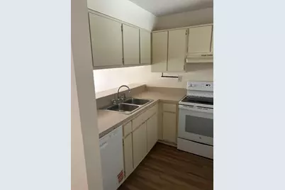 100 E Kentucky Avenue #J-101, Deland, FL 32724 - Photo 5