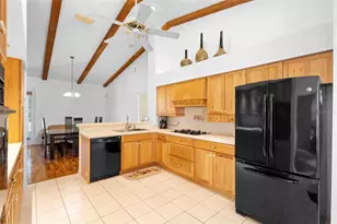 2047 Friar Tuck Ln, Orange City, FL 32763 - Photo 5