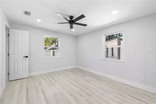 3135 33rd Ave N, Saint Petersburg, FL 33713 - Photo 13