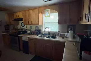 270 W McClendon St, Lady Lake, FL 32159 - Photo 7