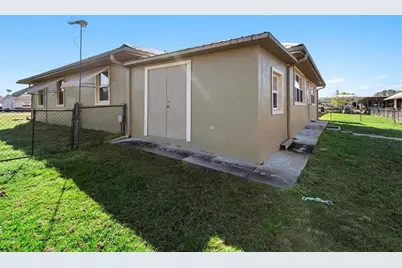 1614 Paradise Lane, Astor, FL 32102 - Photo 9