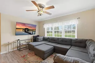 930 N Amelia Ave, Deland, FL 32724 - Photo 7