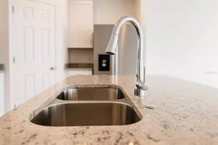 2618 Irish Elk Ave, Davenport, FL 33837 - Photo 9