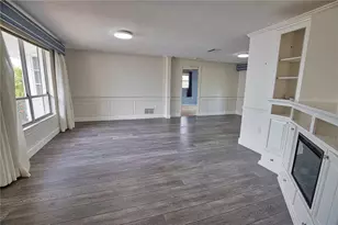 1615 Del Monte Ct, Venice, FL 34293 - Photo 9