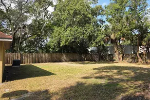 1810 W 3rd St, Sanford, FL 32771 - Photo 21