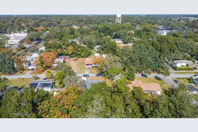 706 E Wisconsin Avenue, Deland, FL 32724 - Photo 11