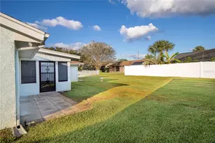 2420 Pine Tree Cir Dr, Orange City, FL 32763 - Photo 5