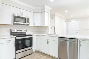 511 W Gardenia Dr, Orange City, FL 32763 - Photo 3