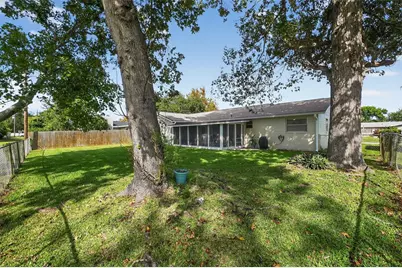 2324 Green Street, South Daytona, FL 32119 - Photo 11