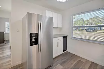 1015 E Howry Avenue, Deland, FL 32724 - Photo 7