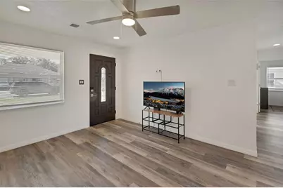 1015 E Howry Avenue, Deland, FL 32724 - Photo 5